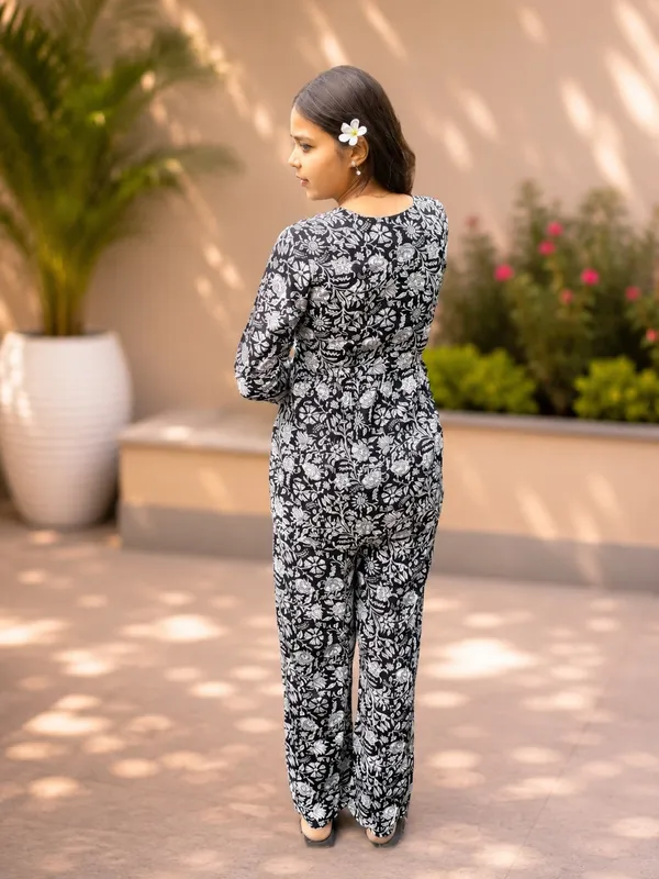 Bibhatsu_Women's_Black_Floral_Printed_Cotton_Co_Ord_Set_Regular_Fit_Casual_Office_Wear