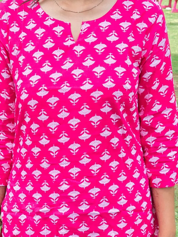 Bibhatsu_Women's_Pink_Printed_Cotton_Short_Kurti_3_4_Sleeve_Casual_Daily_Wear