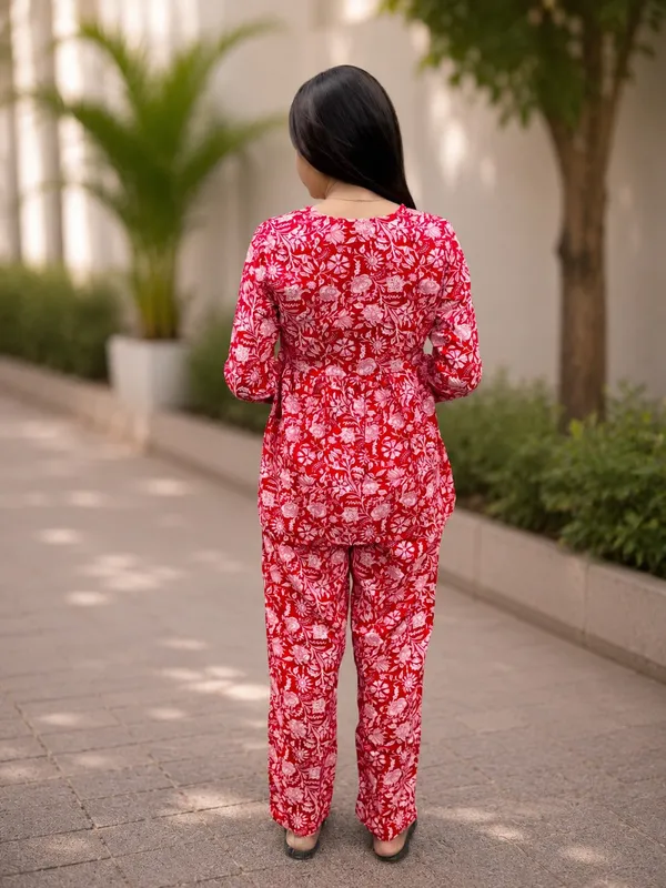 Bibhatsu_Women's_Red_Floral_Printed_Cotton_Co_Ord_Set_V_Neck_Regular_Fit_Casual_Office_Wear