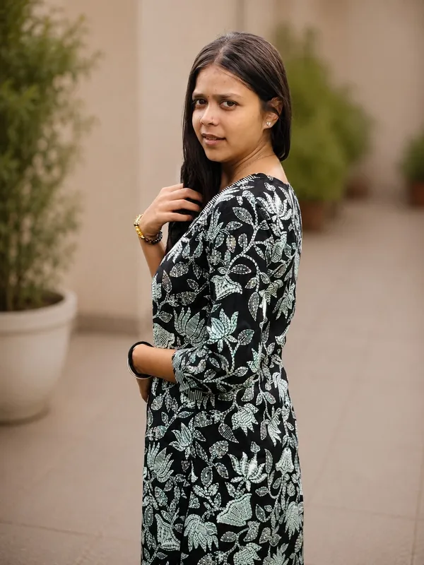 Bibhatsu_Women's_Black_Lotus_Printed_Cotton_Long_Kurta_Pant_Set_V_Neck_3_4_Sleeve_Casual_Office_Wear