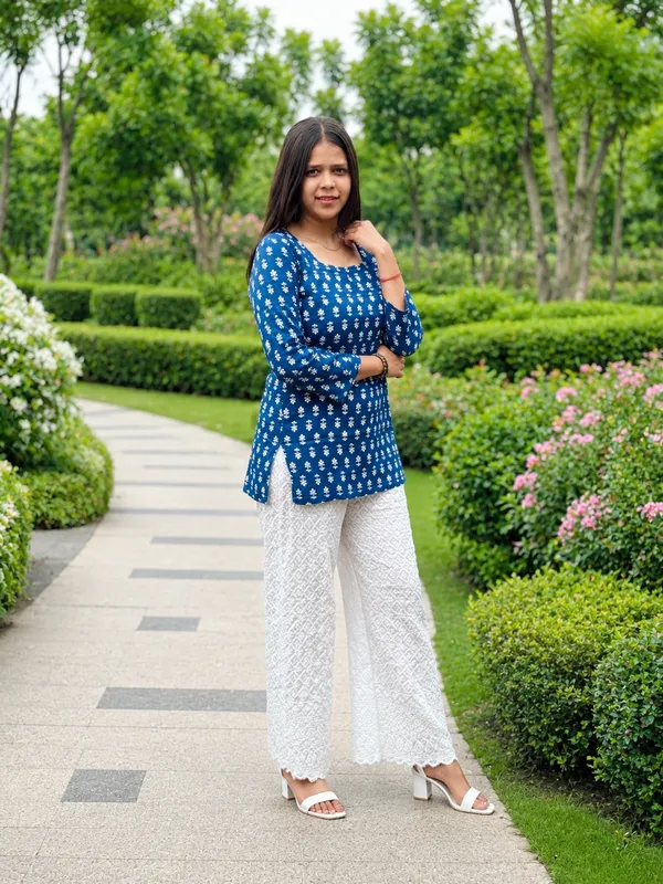 Bibhatsu_Women's_Blue_Printed_Straight_Kurti_3/4_Sleeve