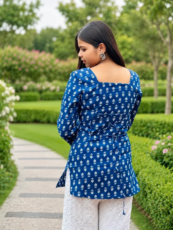 Bibhatsu_Women's_Blue_Printed_Straight_Kurti_3/4_Sleeve