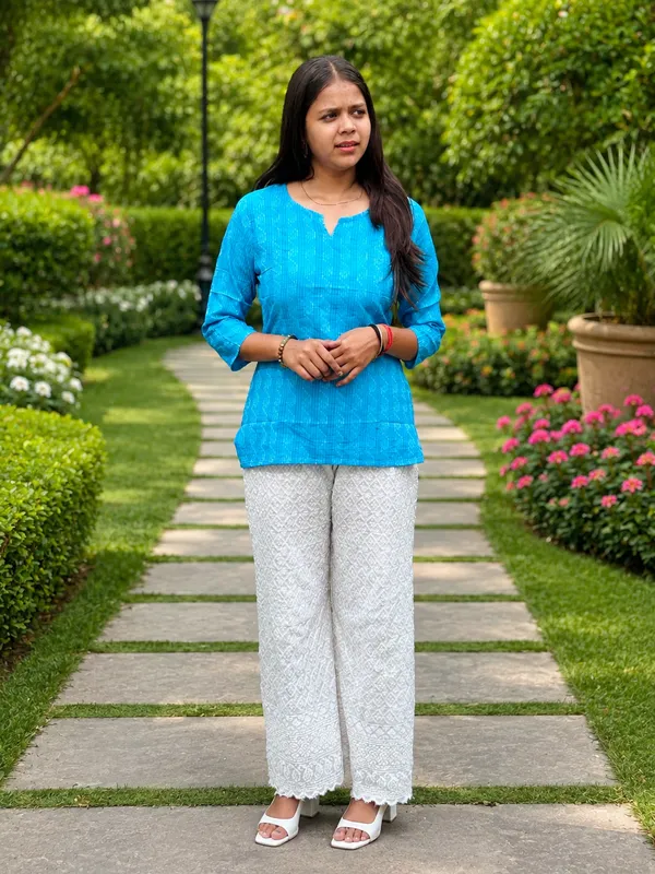 Bibhatsu_Women's_Sky_Blue_Printed_Short_Kurti_3/4_Sleeve