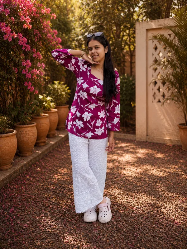 Bibhatsu_Apparels_Women's_Purple_Floral_Printed_Straight_Kurti_Square_Neck_Full_Sleeves_Cotton_Kurti