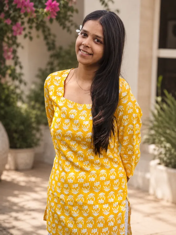 Bibhatsu_Women's_Mustard_Yellow_Floral_Printed_Straight_Cotton_Kurti