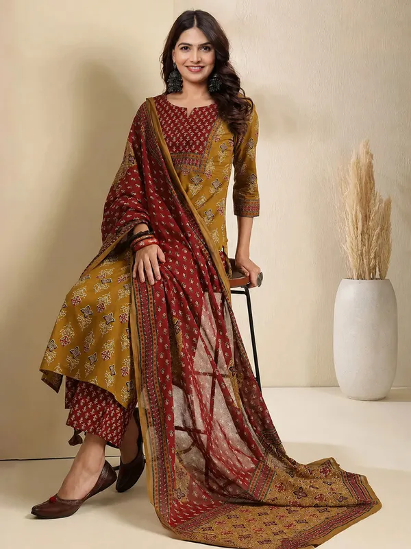 Women_Mustard_&_Maroon_Pure_Cotton_Buta_Kurta_Pant_Dupatta_Set