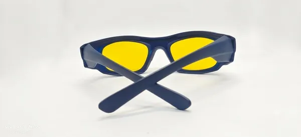 Quickstyle_Performance_Eyewear_Blue_Yellow_Uv_Protection_Glare_Reduction_Dust_Protection_Night_Driving_Capable_Wraparound_Frame