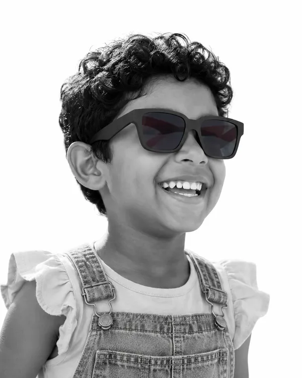 Black_Tr90_Retro_Square_Oversized_Sunglasses_For_Kids