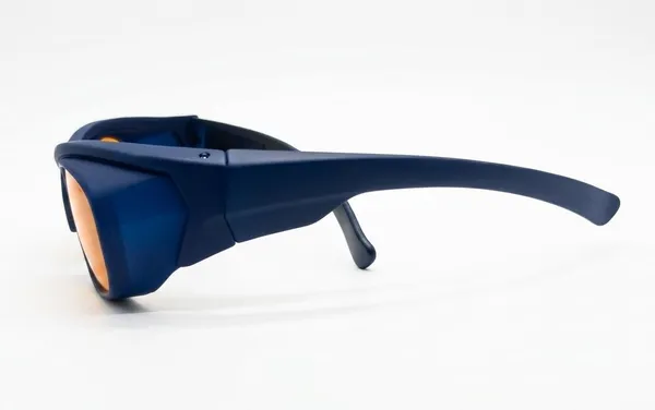 Blue_Tr90_Wrap-Around_Sports_Sunglasses_For_Men_Women