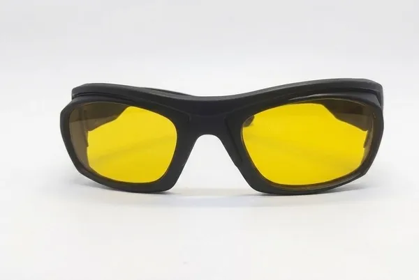 Black_Tr90_Wrap-Around_Sports_Sunglasses_For_Men