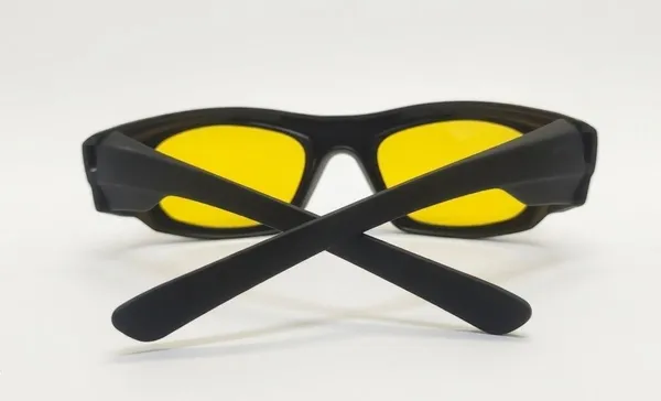 Black_Tr90_Wrap-Around_Sports_Sunglasses_For_Men