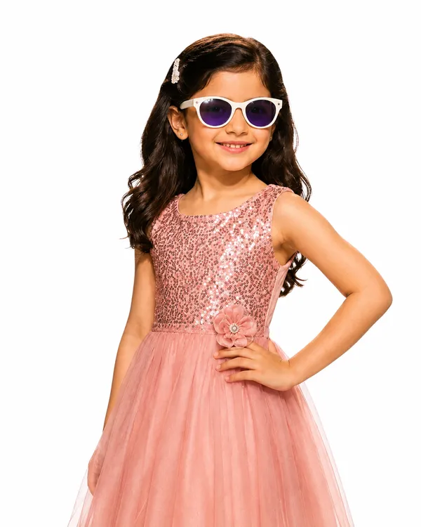 Beige_Tr90_Star-Stud_Cat-Eye_Oversized_Sunglasses_For_Girls