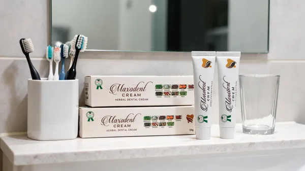 Maxident_Herbal_Dental_Cream_Pack_Of_2