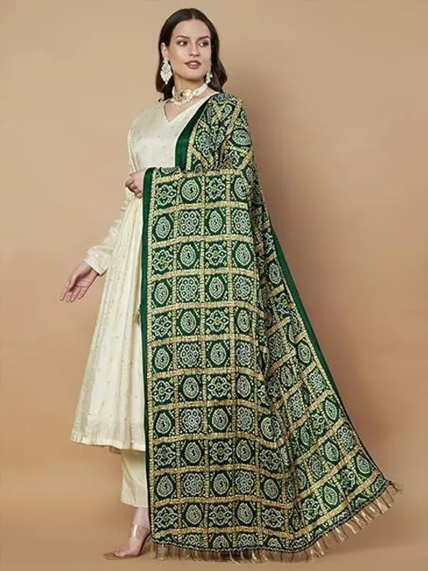 Dark_Green_Chinon_Crushed_Bandhani_Printed_Dupatta_With_Tassels_For_Women