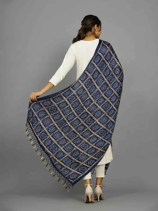 Navy_Blue_Chinon_Crushed_Bandhani_Printed_Dupatta_With_Tassels_For_Women