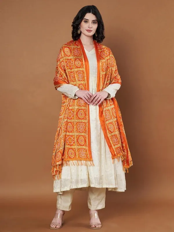 Orange_Chinon_Crushed_Bandhani_Printed_Dupatta_With_Tassels_For_Women