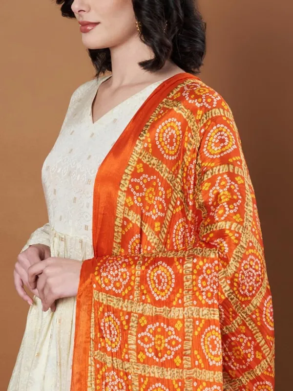 Orange_Chinon_Crushed_Bandhani_Printed_Dupatta_With_Tassels_For_Women