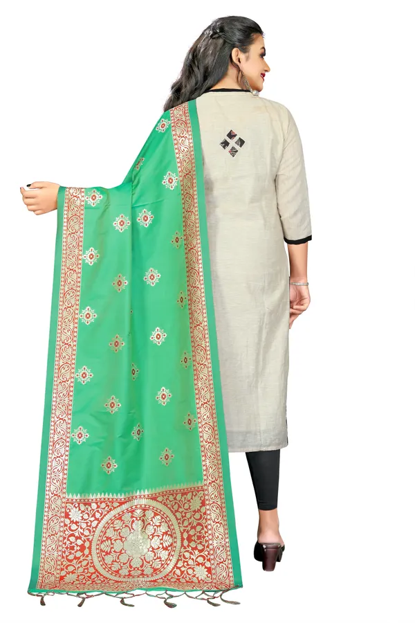 Green_Threads_Jacquard_Self_Design_Dupatta_For_Women