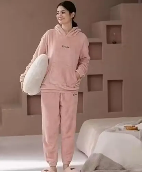 Women_Sweatshirt_And_Trouser_Set