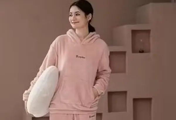 Women_Sweatshirt_And_Trouser_Set