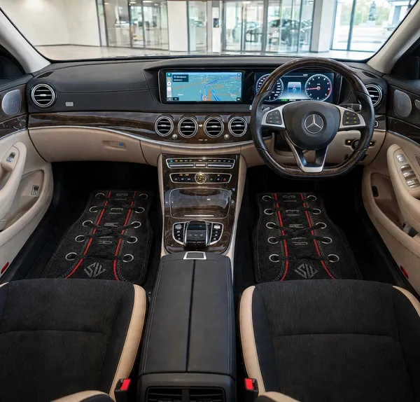 Polyester_Anti-Slip_Rubber_Universal_Black_Car_Floor_Mat_Set_Of_4