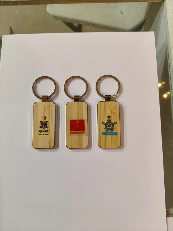 Indian_Army_Navy_Iaf_Metal_And_Bamboo_Key_Ring_Chain