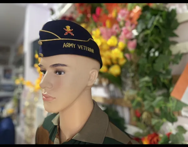 Army_Mufti_Cap_With_Army_Lapel_Pin