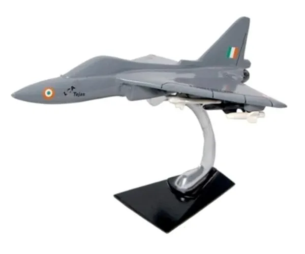 Tejas_Lca_9_Grey_Coated_Miniature_Aircraft