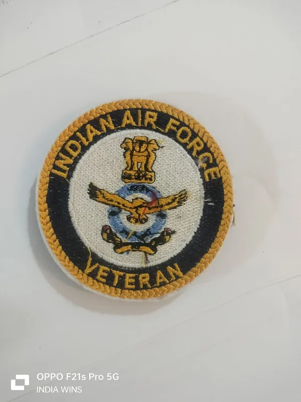 Pocket_Badge_For_Coats