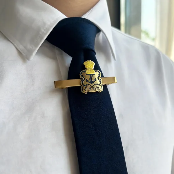 Golden_Metal_Indian_Navy_Tie_Pin_For_Unisex