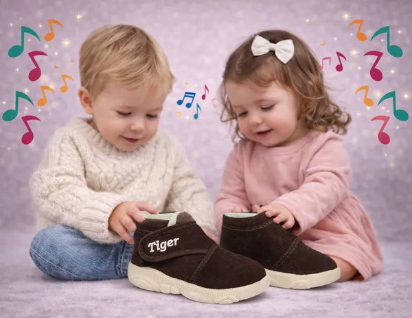 Brown_Suede_Velcro_Booties_For_Babies
