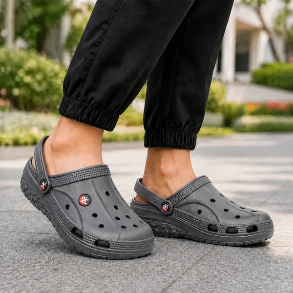 Black_Casual_Clog_Shoes_For_Unisex