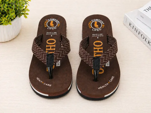 Brown_Casual_Flip-Flops_For_Men