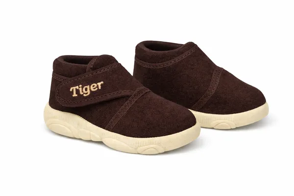 Brown_Suede_Velcro_Booties_For_Babies