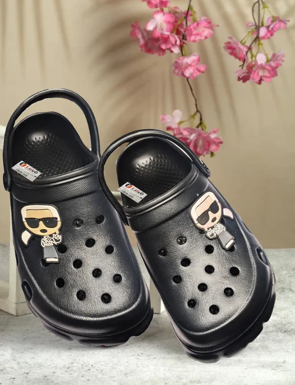 Black_Casual_Clogs_For_Unisex
