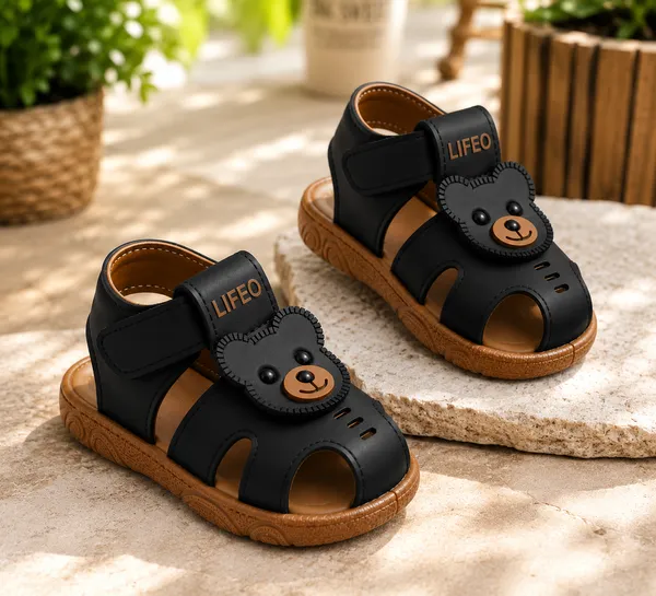 Black_And_Brown_Bear_Design_Sandals_For_Kids