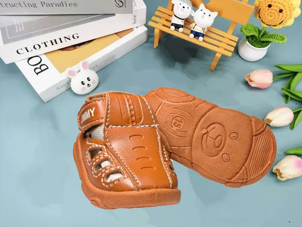 Brown_Velcro_Ankle_Sandals_For_Babies