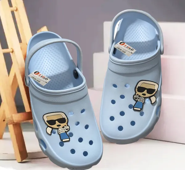Light_Blue_Casual_Clog_Sandals_For_Men_And_Women