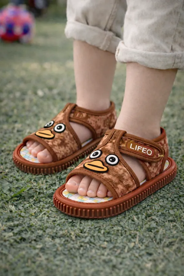 Brown_Printed_Sandals_For_Kids
