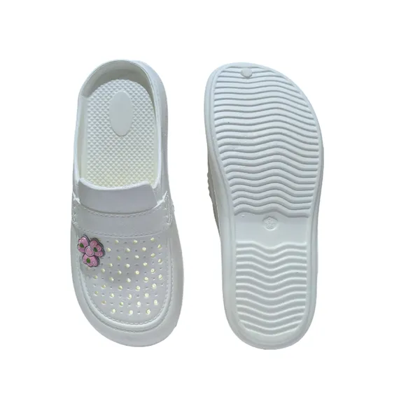 White_Slip-On_Clog_Sandals_For_Women