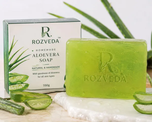 Rozveda_Aloe_Vera_&_Vitamin_E_Handmade_Bath_Soap
