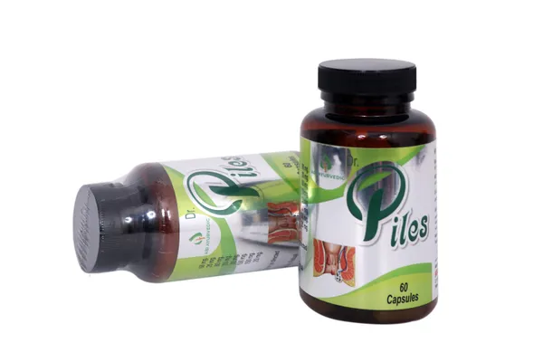 Pilos_Herbal_Piles_Capsules_Kutki_Nagkeshar_60_Count_Pack_Of_2