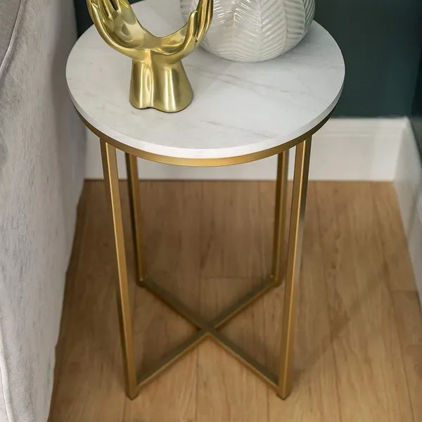 Round_Side_Table_With_Marble_Finish_Top