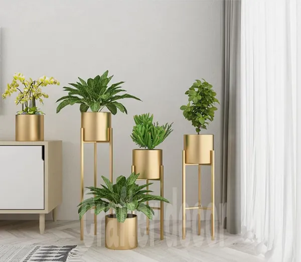 Metal_Plant_Stand