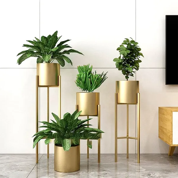 Metal_Plant_Stand_With_Planter_Pot