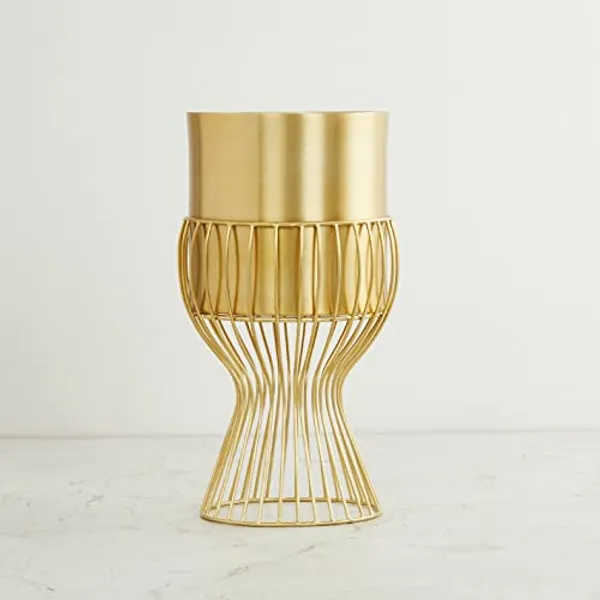 Round_Metal_Planter_Stand_With_Pot