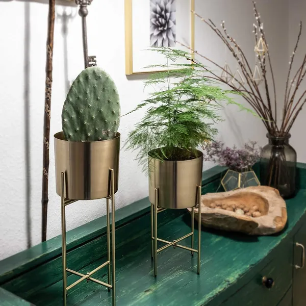 Planter_With_Stand_Set_Of_2