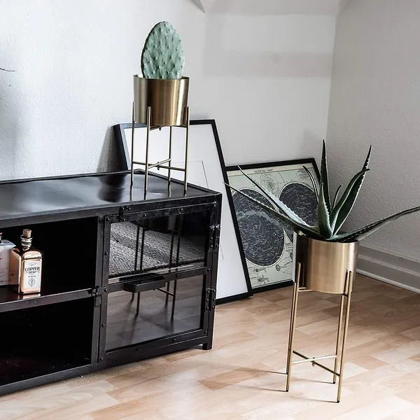 Planter_With_Stand_Set_Of_2