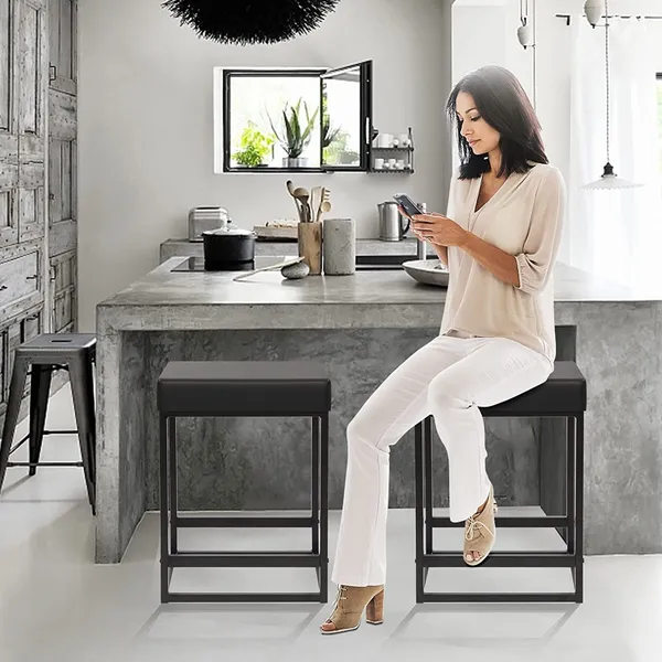 Upholstered_Bar_Stool_With_Metal_Frame