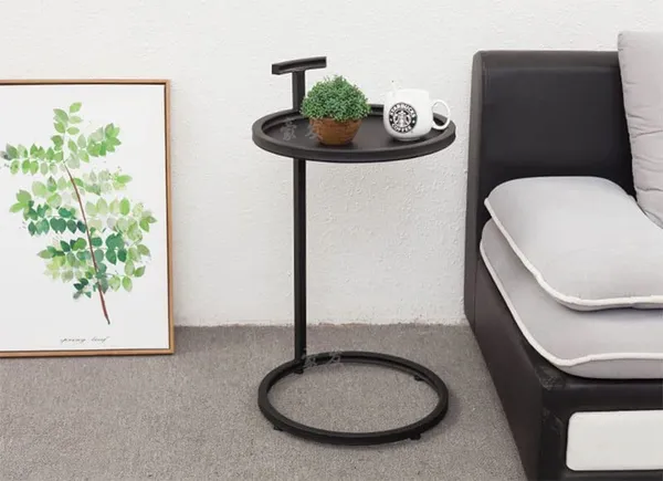 Round_Marble_Coffee_Table_With_Wrought_Iron_Base